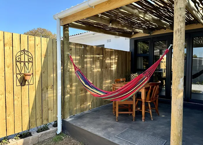 Stones - Cape Town Self Catering